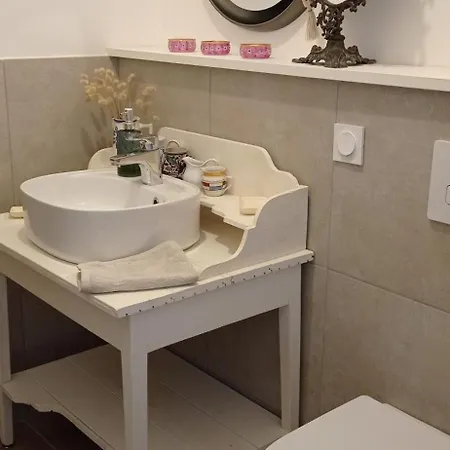 Apartment Privatif Etage Maison - 2 - 5 Couchages - Jardin