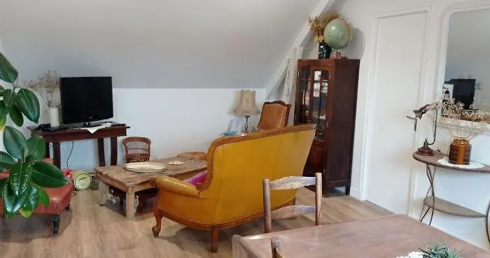 Privatif Etage Maison - 2 - 5 Couchages - Jardin *